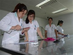 檢測(cè)中心技能大比武 水平促提升